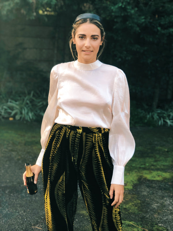 FRONT ROW OUTFIT