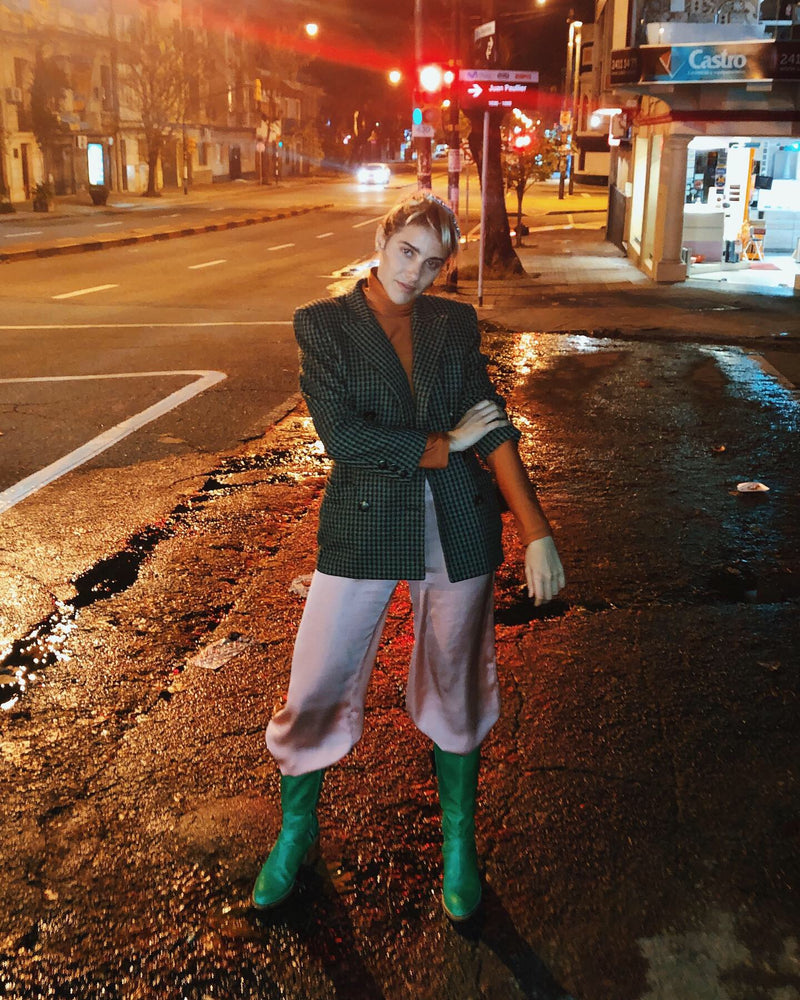 NIGHT OUT, LANZAMIENTO CARO CRIADO